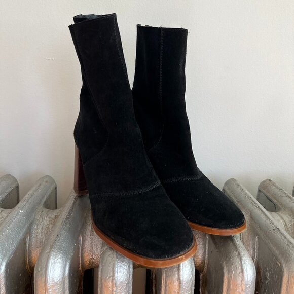 Lintervalle Black Suede Booties Made in Spain - Picture 1 of 6